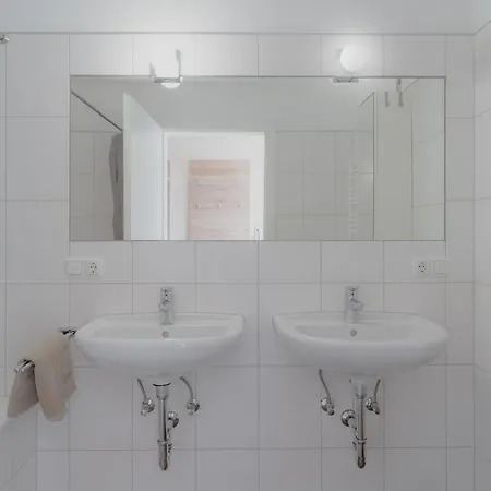 & Hike Asa, Center, Family And Friends Apartmán