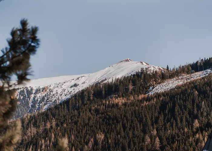 & Hike Asa, Center, Family And Friends Bad Gastein